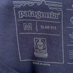 PATAGONIA Classic Navy Flying Fish Slim Fit T-Shirt Sz M Organic Cotton Crewneck