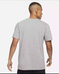 Nike Men’s Athletic Wear Short Sleeve Logo Swoosh T-Shirt Size M