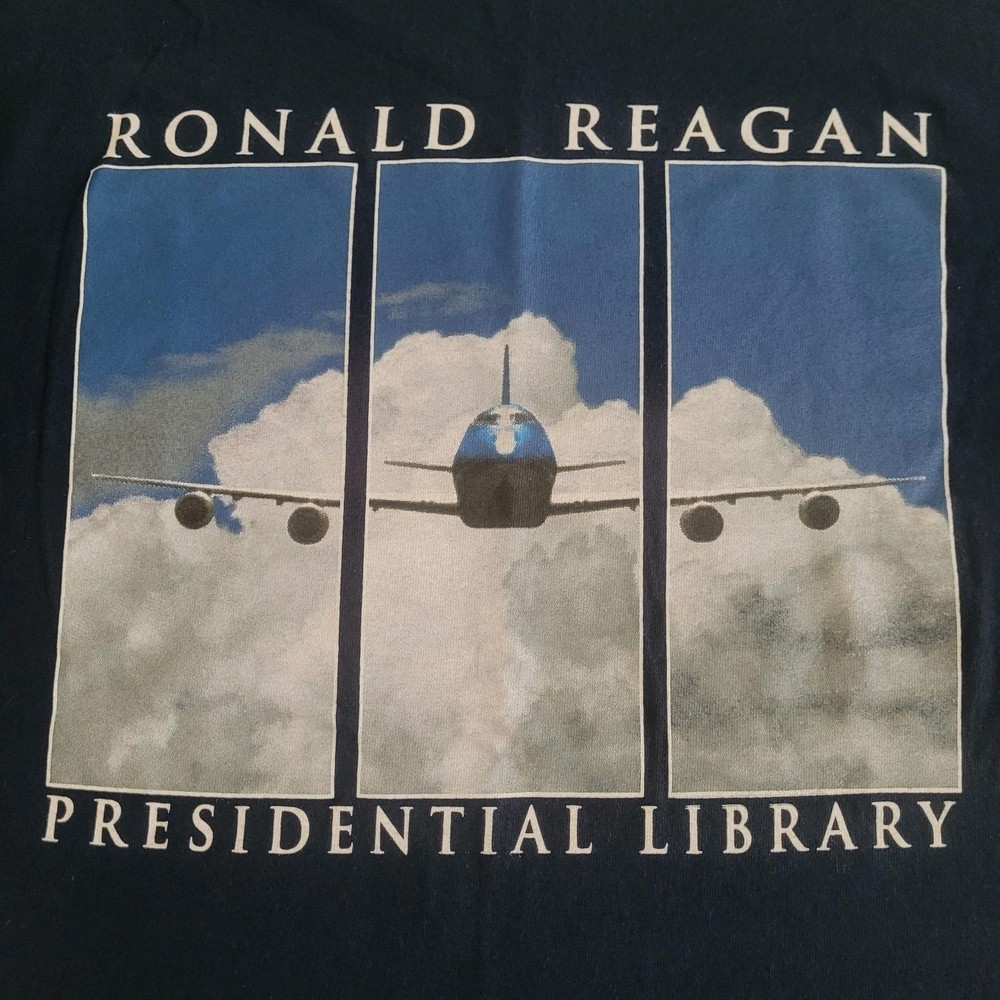 Ronald Reagan Presidential Library sz. Med. Navy-Blue Shirt Republican Goat