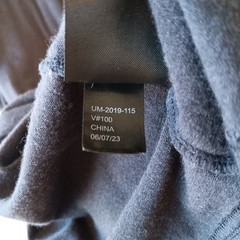 Unbound Merino Men’s Charcoal Gray V Neck Short Sleeve T-Shirt Size L