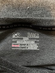 Under Armour Loose Fit T-Shirt Mens XL Gray Heat Gear Small Logo