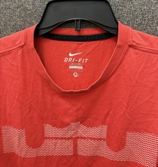 Nike Lebron James T Shirt Size Large Dri-Fit