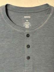 Sonoma Men’s XL Blue Striped Henley T-Shirt Short Sleeve 3-Button Knit