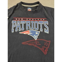 NFL New England Patriots Mens Large T-Shirt Black Gray Colorblock Flying Elvis