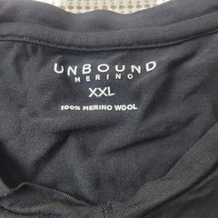 Unbound Merino Mens V-Neck T-Shirt XXL Black 100% Merino Wool Short Sleeve