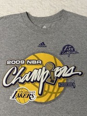 Vintage 2000s Y2K 2009 LA Lakers NBA Champions Adidas Locker Room T-Shirt, XL