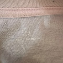 Apple Graphic T Shirt Large Gently worn Cotton blend no fabric tag 21.5″ armpits