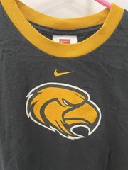 Vintage Iowa Hawkeyes Nike Team Center Swoosh Shirt Mascot Front Hit Men’s M