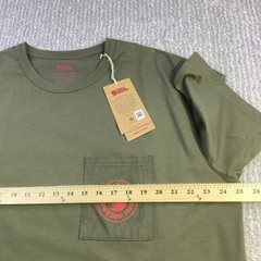 Fjallraven Logo Pocket T-Shirt Mens Laurel Green Organic Cotton Tee Size L NWT