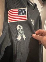 Nike Shirt Mens Large Gray Thermal Salute To Service Philadelphia Eagle’s NFL