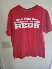 Nike Cincinnati Reds Red T-Shirt Size L And This One Belongs To The Reds MLB NL