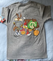 Looney Tunes Tee Tazz Bugs Coyote Dk Grey Size M