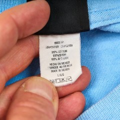 Vintage 90s Quiksilver Graphic T-Shirt Men’s L Blue Wave Logo Wrap Around
