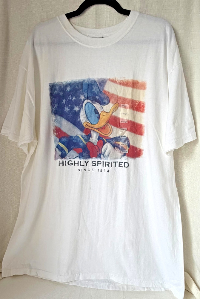 Disney Store Donald Duck Highly Spirited USA Flag Graphic T-Shirt Men’s XL NWT