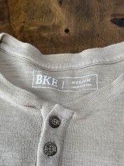 EUC Mens BKE henley long sleeve tan tshirt stretch size M