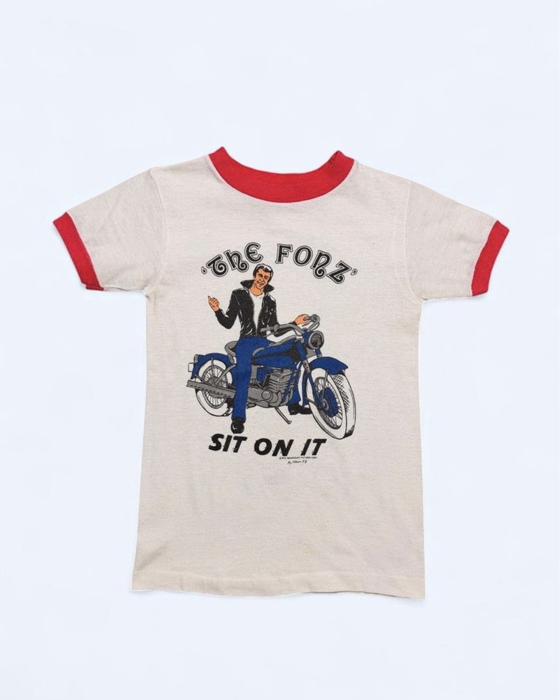 Vintage The Fonz Sit On It Ringer T-Shirt Happy Days 1976 (14×21) White Stains