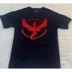 Port and Company Pokemon GO Team Valor Moltres Graphic T-Shirt Mens Small Black