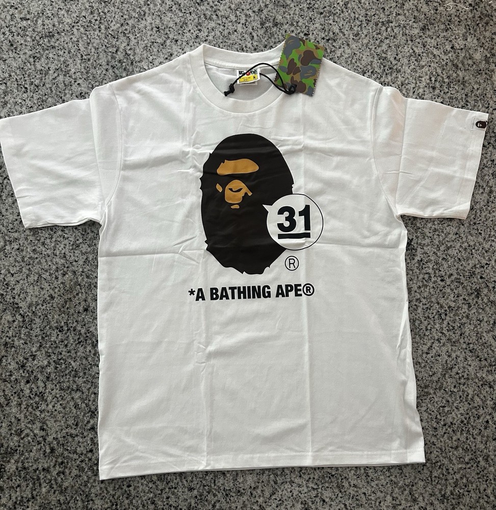 A Bathing Ape BAPE Ape Head 31 Tee White Graphic Crew Neck Regular Fit M
