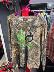Realtree Outfitters Long Sleeve Camo Graphic T-Shirt