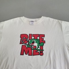 VTG “Bite Me” Fishing Angry Fish Funny Graphic T-Shirt Size M 100% Cotton