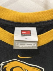 Vintage Iowa Hawkeyes Nike Team Center Swoosh Shirt Mascot Front Hit Men’s M