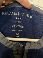 Banana Republic Vintage Men’s Henley T-Shirt Blue Solid Button Short Sleeve M
