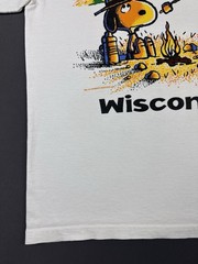Rare Vintage 90s Peanuts Snoopy Wisconsin Outdoor Camping Bonfire Art Cartoon T