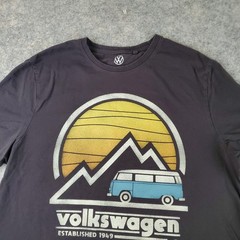 Volkswagen Shirt Mens Extra Large Gray Crew Neck Short Sleeve Graphic Stretch