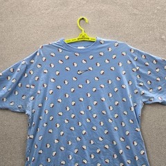 Nike x Hello Kitty Men Shirt XL Blue Graphic University Logo Center Swoosh Logo