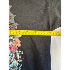 Bioworld Our Lady of Guadalupe Virgin Mary Floral Graphic T-Shirt Black Mens M