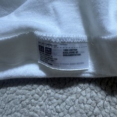 Uniqlo Shirt Adult Small Kaws Sesame Street Elmo Bert Ernie Graphic Crew Neck