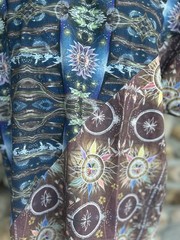 Earth & Skye The Vibe Collective Art to Wear Men’s Bohemian T-Shirt Size LG NWT