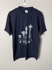 Vintage Society Developmental Biology 2001 Space Needle Men’s M Blue Shirt
