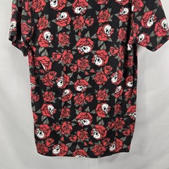 All Over Skulls Print Men T-Shirt WXYZ LG Short Sleeve Front Pocket Halloween