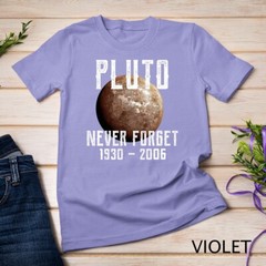 Vintage Pluto Never Forget Graphic – Funny Space Science Unisex T-shirt