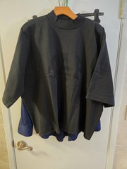 BRAND NEW YEEZY GAP 78 CROP DOVE NO SEAM TEE BLACK