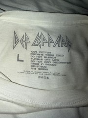 Def Leppard Rocks the Americas White Eagle Graphic Crew Neck Tee Men’s L