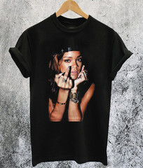Rihanna One Sided Black Tee All Sizes S-5XL Men T-shirt 1F2666