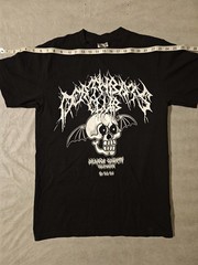Men’s S black, Short Sleeve, Shaka Wear, Unreadable Font Graphic