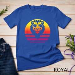 Lion Retro Style Vintage T-Shirt Unisex T-shirt
