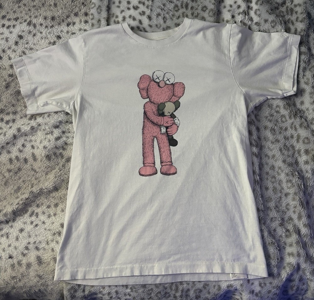 Uniqlo UT KAWS BFF Men’s Graphic Print Crew Neck Short Sleeve T-Shirt White L