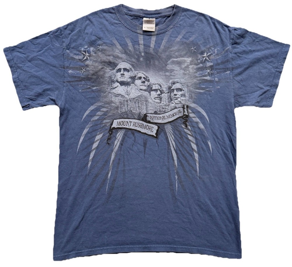 Gildan Mount Rushmore National Memorial T-Shirt Adult Size M 100% Cotton