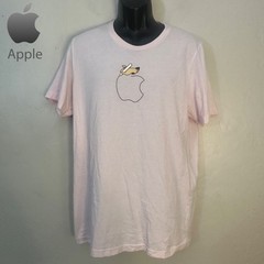 Apple Graphic T Shirt Large Gently worn Cotton blend no fabric tag 21.5″ armpits