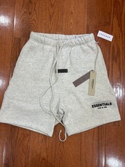Essentials Set T-shirt and Short in Light Oatmeal (size M)