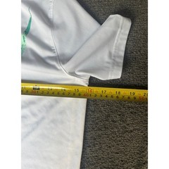Nike Dri-FIT White Graphic Swoosh T-Shirt Mens Size M Short Sleeve Athletic Tee