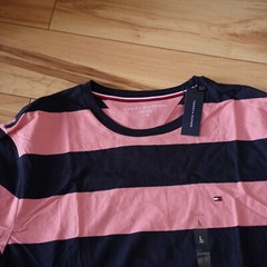 Tommy Hilfiger Men’s Short Sleeve Crew-Neck Stripe Tee T-Shirt