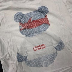 Supreme T Shirt Mens XL (Fits Large) White LV Bear Streetwear Made in USA Grunge