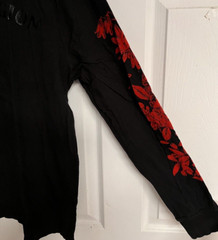 TRUE RELIGION Black w/ Red Floral Print LS “Crafted With Pride” Shirt T-Shirt L