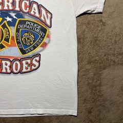 Vintage 2001 Real American Heroes NYC T Shirt Mens L White FDNY NYPD Delta Tag