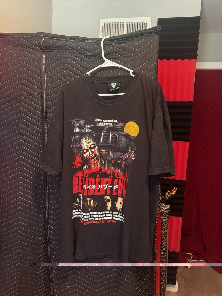 Graveyard Goods Tee Resident Evil Short Sleeve 72 Hour Release Size 2XL Rare